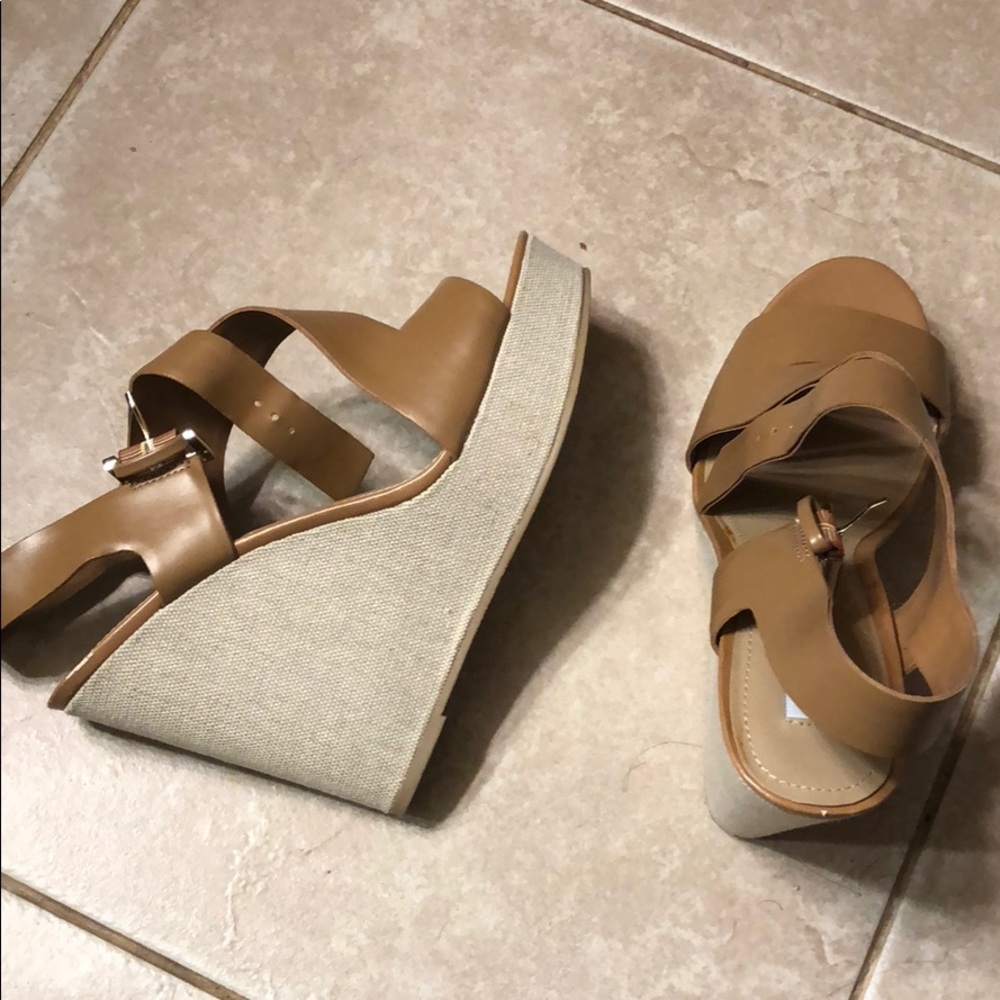 Wedge shoes